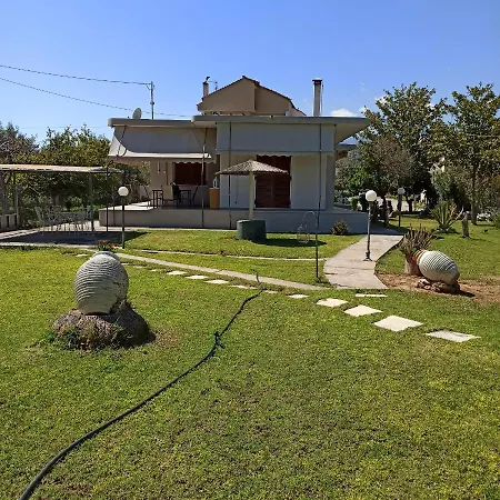 Сasa de vacaciones Itea's Garden House Kirra
