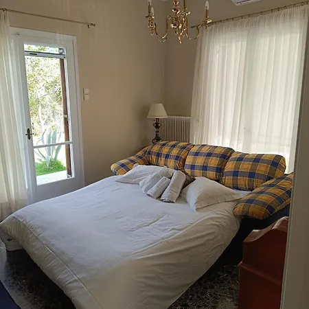 Itea's Garden House בית נופש