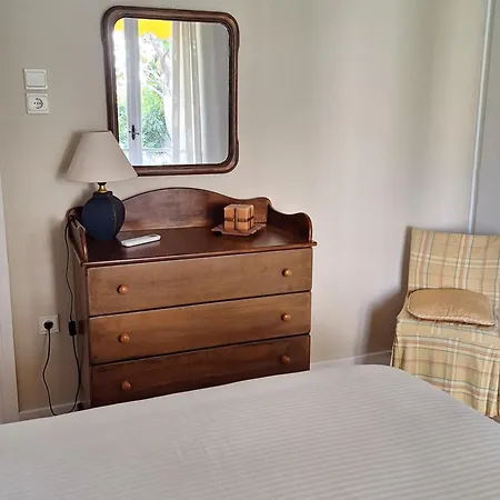 Itea's Garden House בית נופש Kirra